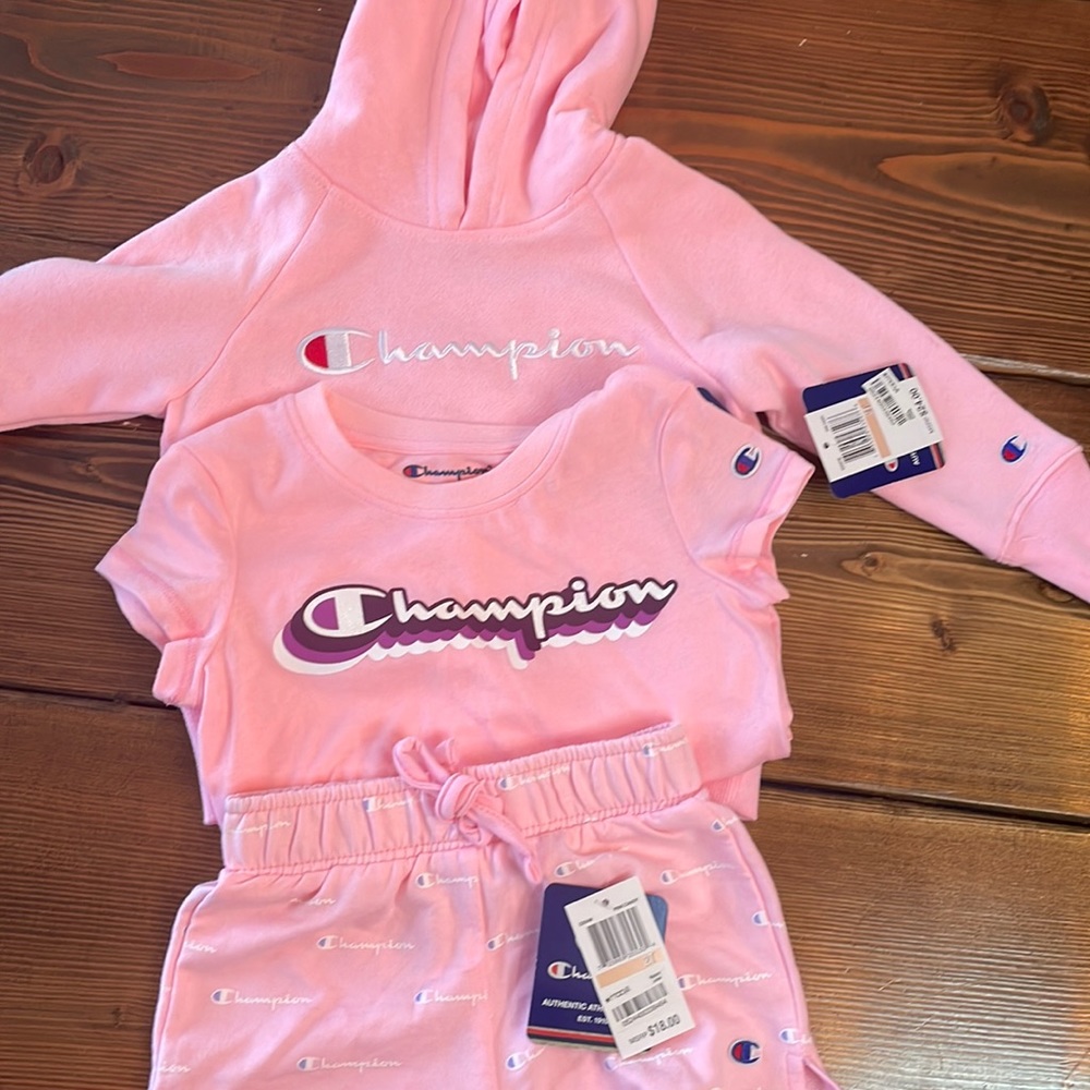 Toddler Girls Champion outfit